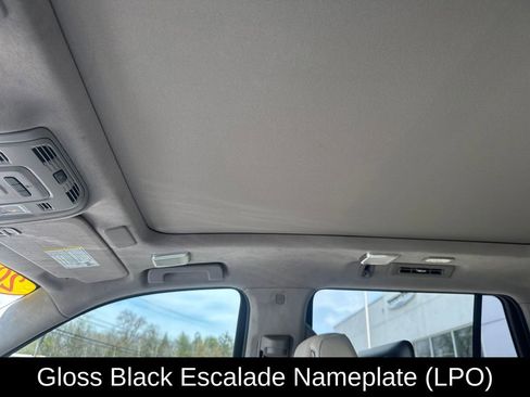 Used 2022 Cadillac Escalade Sport Platinum w/ LPO, ONYX Package AWD/4WD image 25