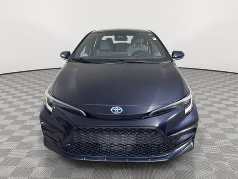 Used 2024 Toyota Corolla SE image 2