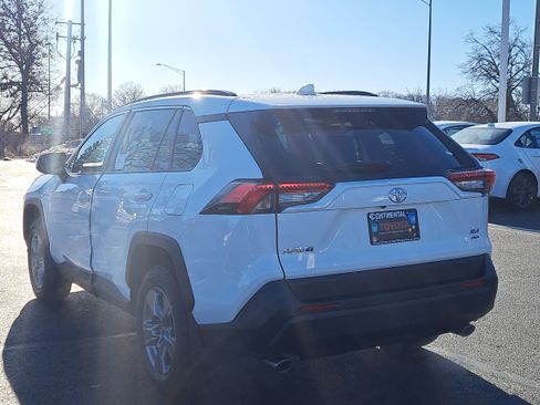 New 2025 Toyota RAV4 XLE image 4