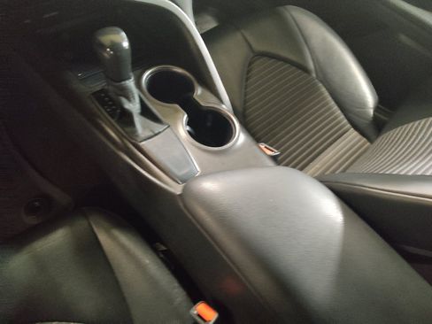 Used 2021 Toyota Camry SE FWD image 26
