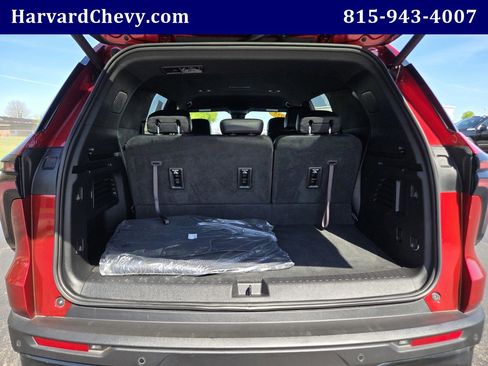 Used 2025 Chevrolet Traverse LT w/ Midnight/Sport Edition FWD image 32