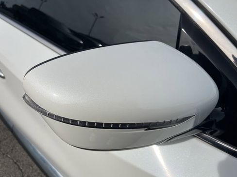 Used 2017 Nissan Murano SV image 51