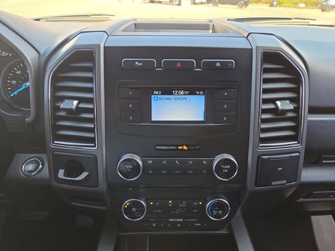 Used 2018 Ford Expedition XLT w/ Equipment Group 201A image 15