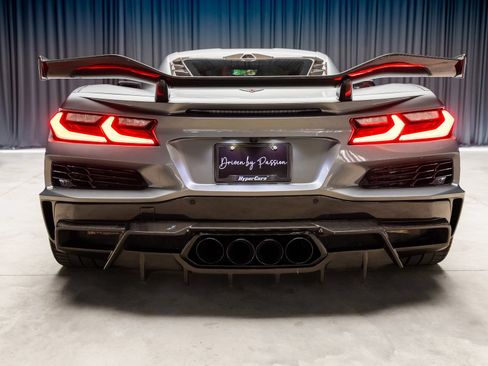 Used 2024 Chevrolet Corvette Z06 RWD image 37