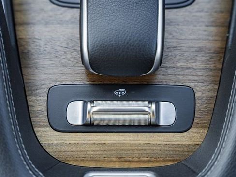 Certified 2025 Mercedes-Benz GLS 450 4MATIC image 28