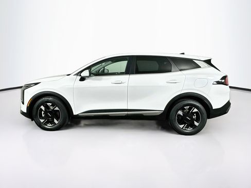 Used 2026 Kia Sportage LX FWD image 4