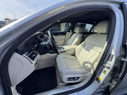Used 2018 BMW 750i xDrive AWD/4WD image 15