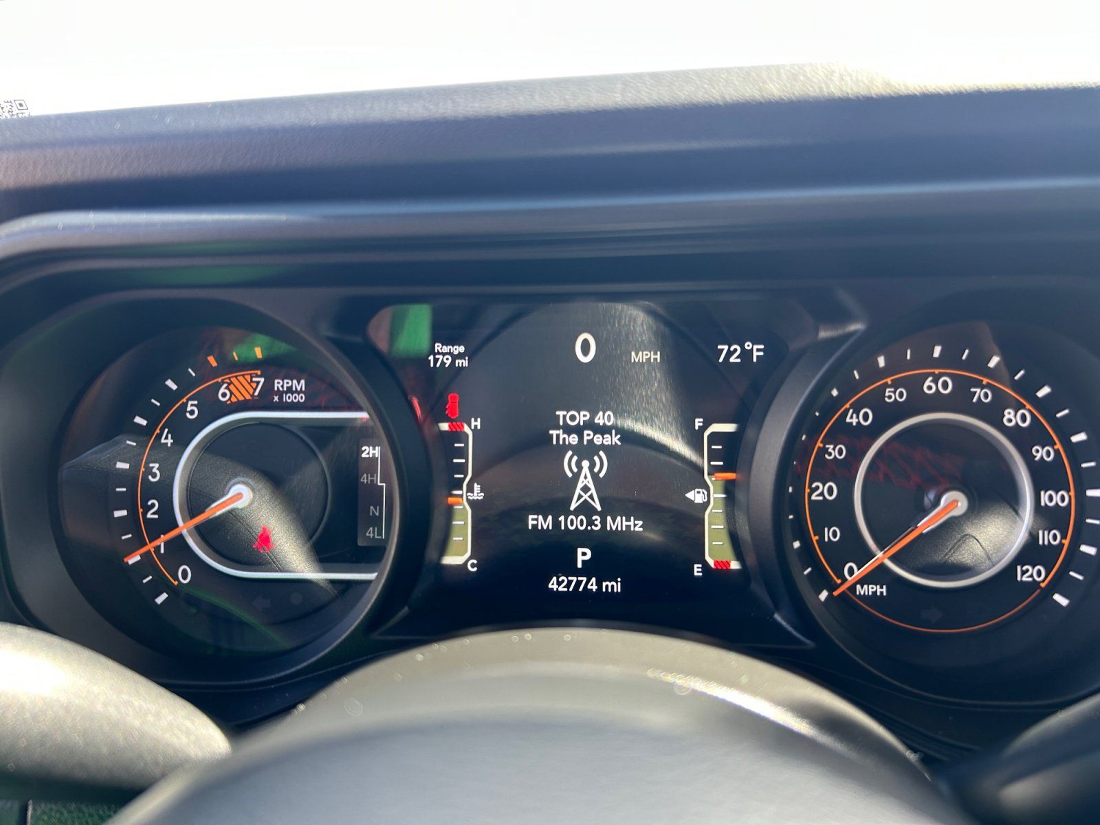 Used 2025 Jeep Wrangler Unlimited Rubicon AWD/4WD image 10