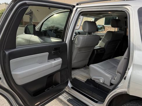Used 2008 Toyota Sequoia SR5 image 13