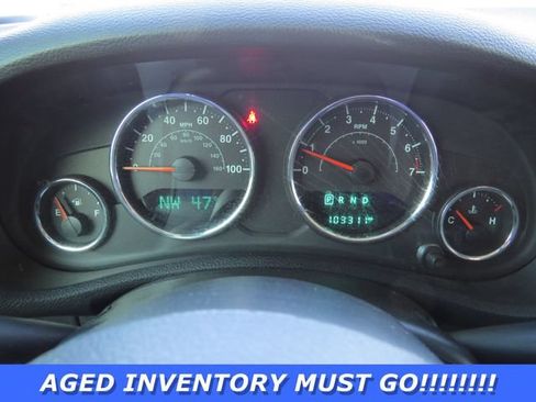 Used 2015 Jeep Wrangler Unlimited Sahara AWD/4WD image 17