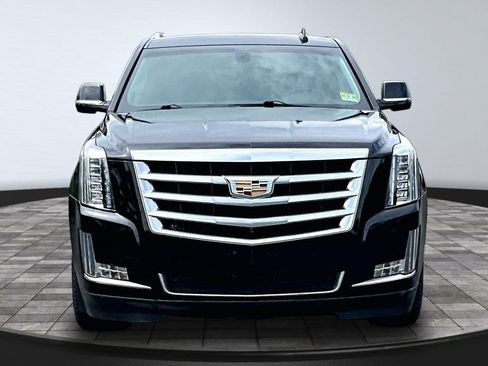 Used 2016 Cadillac Escalade ESV 2WD image 2