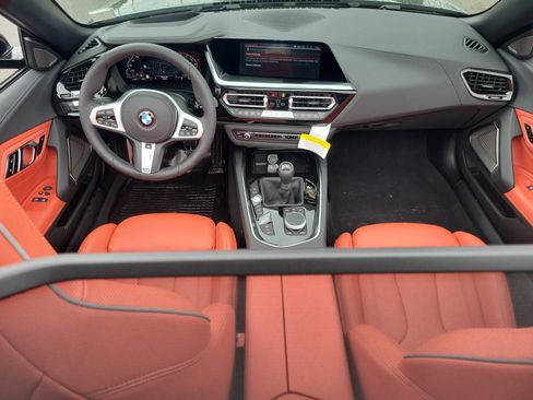 New 2026 BMW Z4 M40i w/ Premium Package RWD image 23