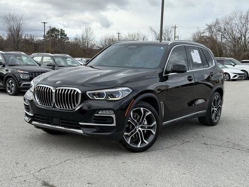 Used 2021 BMW X5 xDrive40i w/ Executive Package image 3
