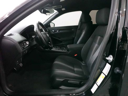 Used 2023 Honda Civic Sport image 12