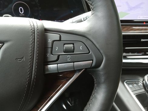 Used 2023 Cadillac Escalade Sport Platinum AWD/4WD image 22