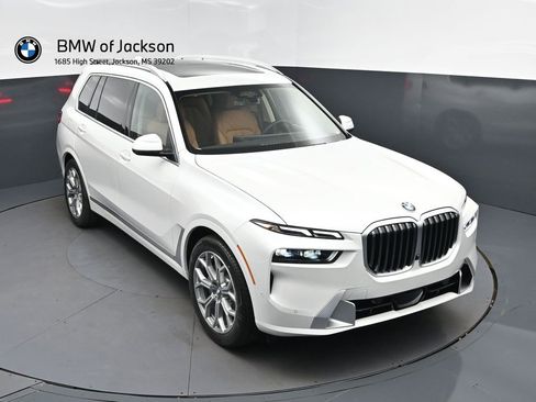 New 2027 BMW X7 xDrive40i w/ Executive Package AWD/4WD image 1