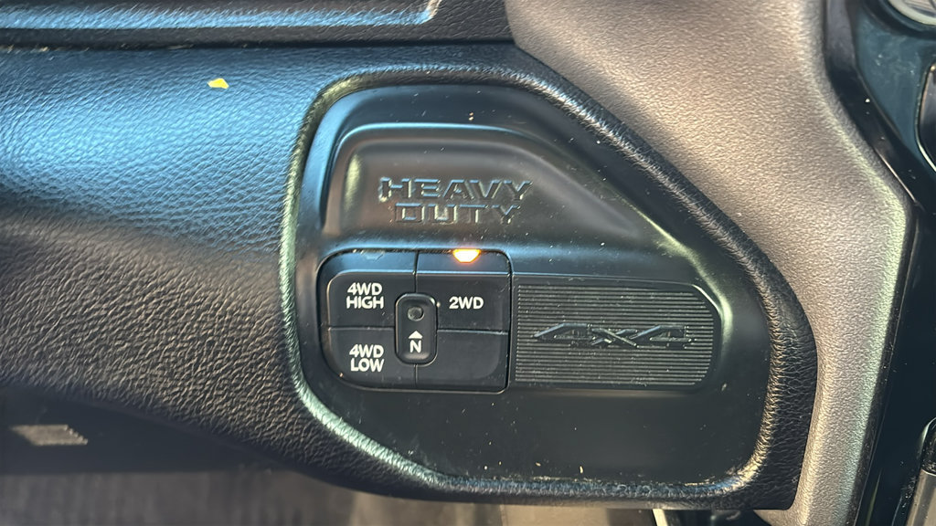 Used 2020 RAM 2500 Laramie w/ Night Edition AWD/4WD image 15