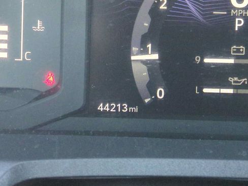 Used 2024 Toyota Tacoma SR5 RWD image 12