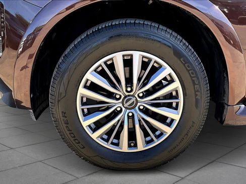 Used 2022 Nissan Armada SL image 10