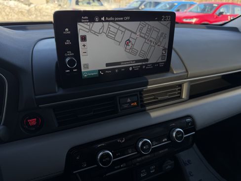 Used 2025 Honda Pilot Touring image 22