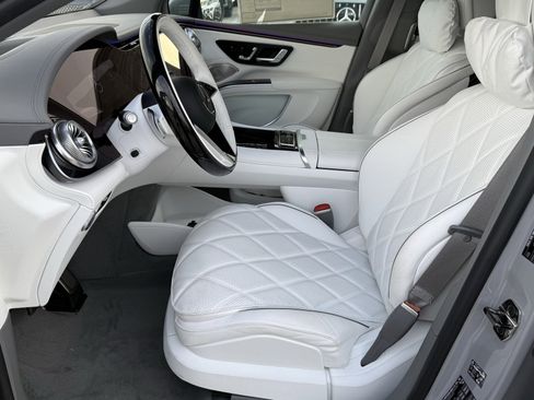 New 2025 Mercedes-Benz Maybach EQS 680 4MATIC image 17