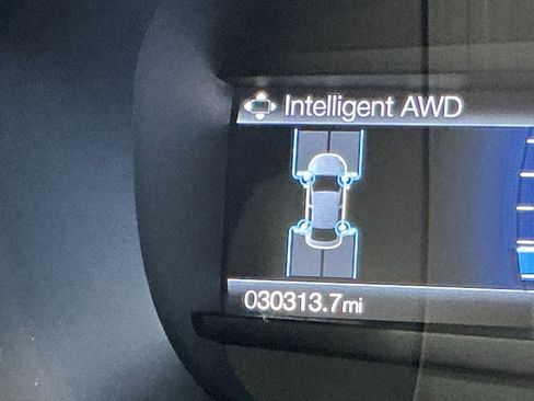 Used 2024 Ford Edge Titanium image 5