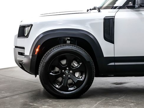 Used 2020 Land Rover Defender 110 HSE image 10