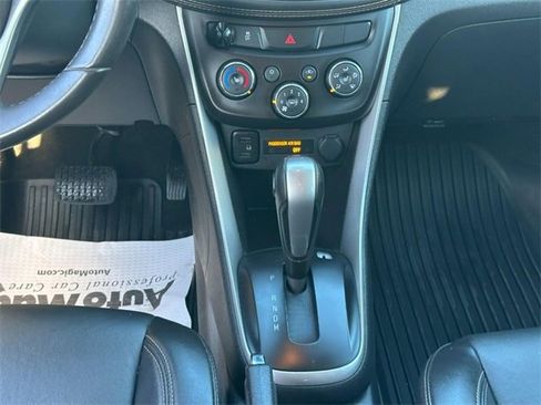 Certified 2021 Chevrolet Trax LT w/ Redline Edition image 14