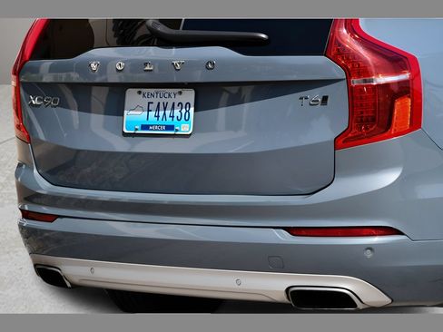 Used 2020 Volvo XC90 T6 Momentum AWD/4WD image 31