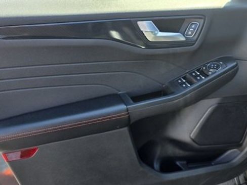 Used 2024 Ford Escape ST-Line image 8