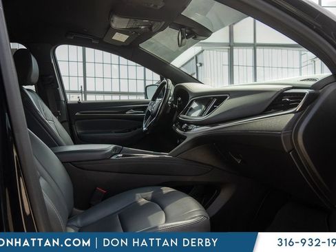 Used 2023 Buick Enclave Essence AWD/4WD image 25