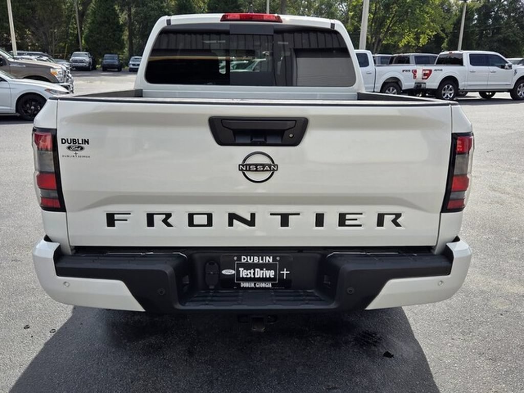 Used 2026 Nissan Frontier SV w/ SV Convenience Package RWD image 12
