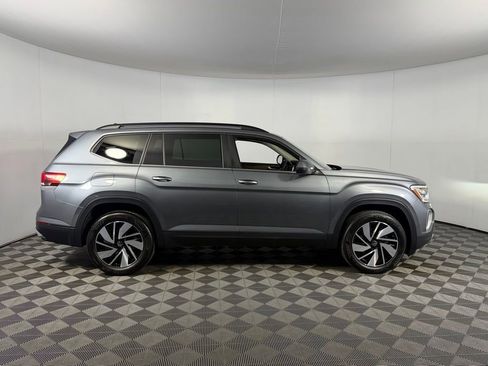 Used 2025 Volkswagen Atlas SE FWD image 10