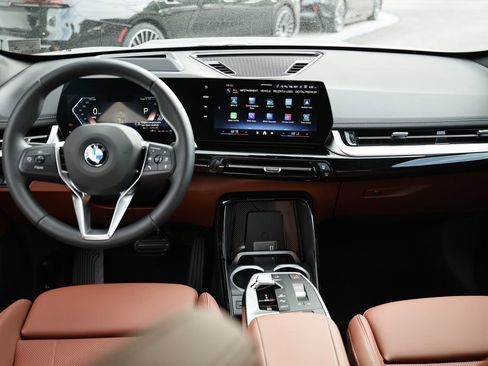 New 2026 BMW X1 xDrive28i w/ Technology Package AWD/4WD image 29