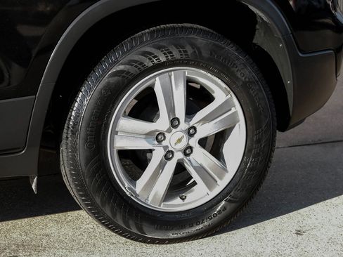 Used 2020 Chevrolet Trax LS w/ Tint and Cruise Package image 51