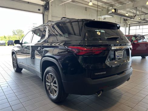 Used 2023 Chevrolet Traverse LT AWD/4WD image 5