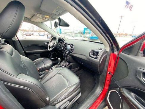 Used 2019 Jeep Compass Limited AWD/4WD image 38