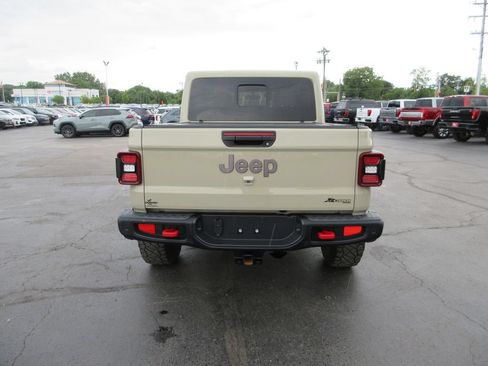 Used 2020 Jeep Gladiator Rubicon AWD/4WD image 5