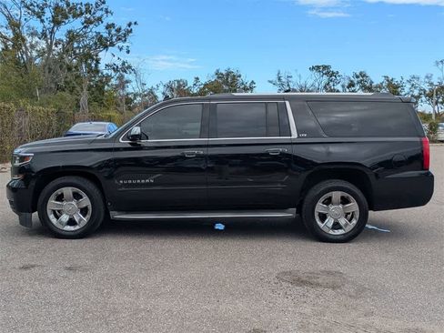 Used 2015 Chevrolet Suburban LTZ image 2