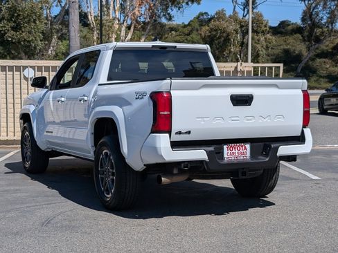 Used 2025 Toyota Tacoma 4x4 Double Cab image 12