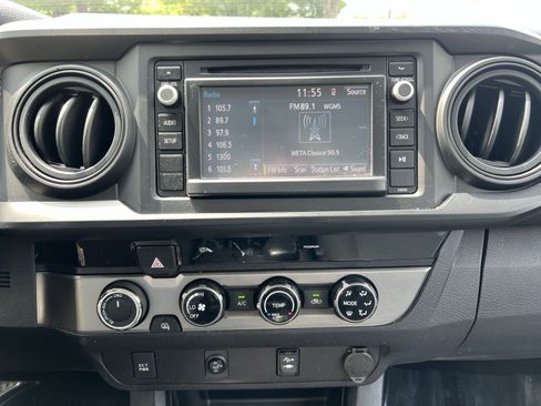 Used 2017 Toyota Tacoma SR w/ Tow Package AWD/4WD image 17