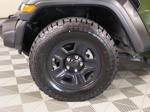 Used 2021 Jeep Wrangler Unlimited Sport AWD/4WD image 16