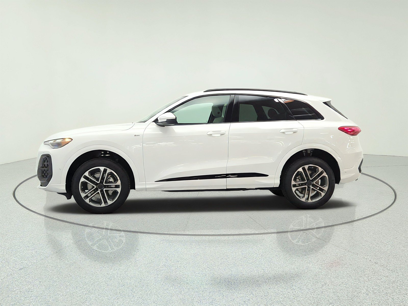 New 2026 Audi Q5 2.0T AWD/4WD image 8