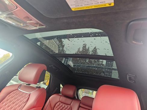 Certified 2025 Genesis GV70 3.5T Sport w/ Sport Advanced Package image 10