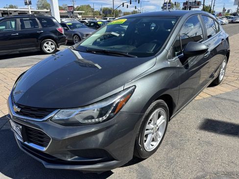 Used 2017 Chevrolet Cruze LT FWD image 6