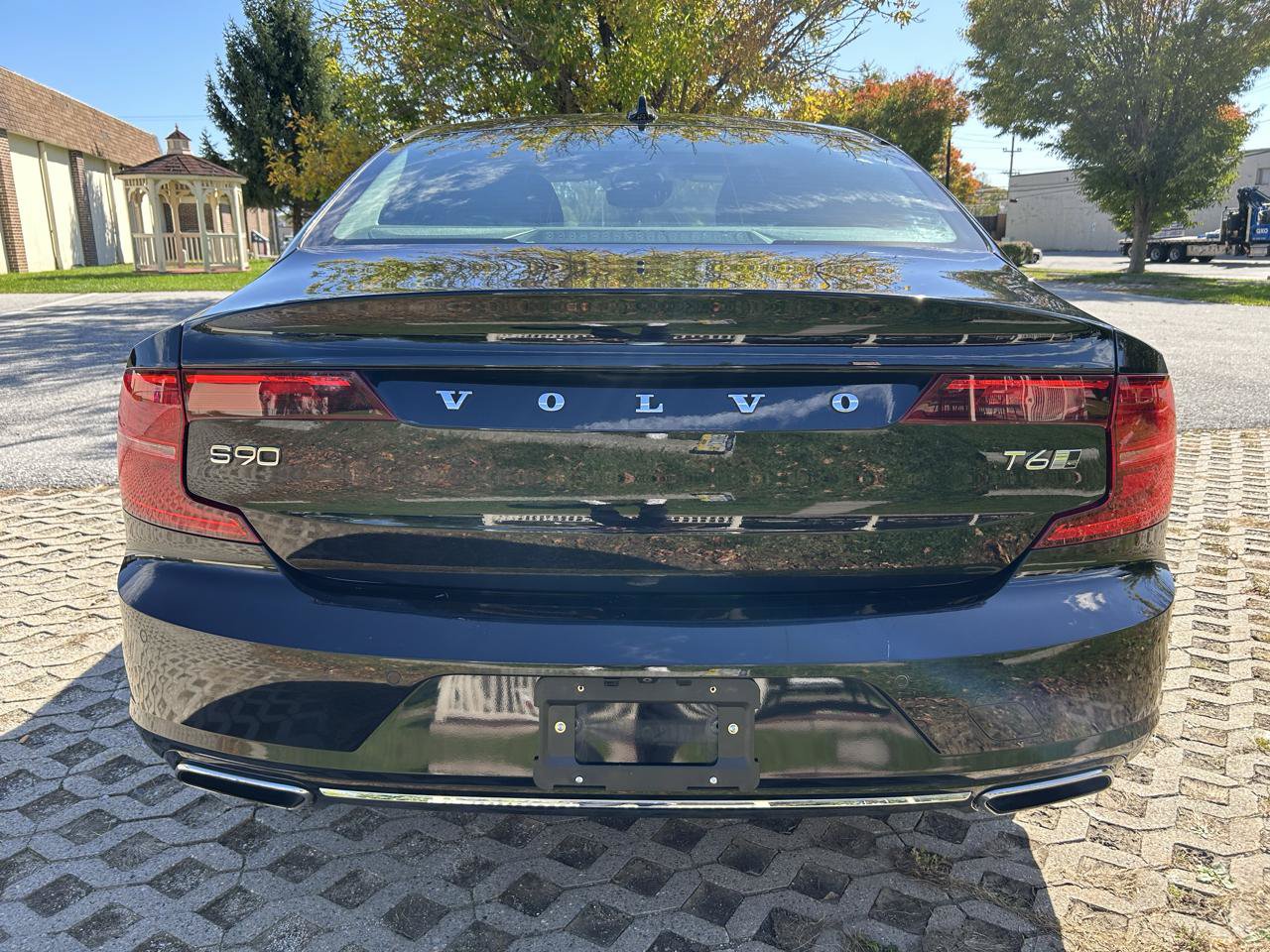Used 2017 Volvo S90 T6 Inscription w/ Vision Package AWD/4WD image 6