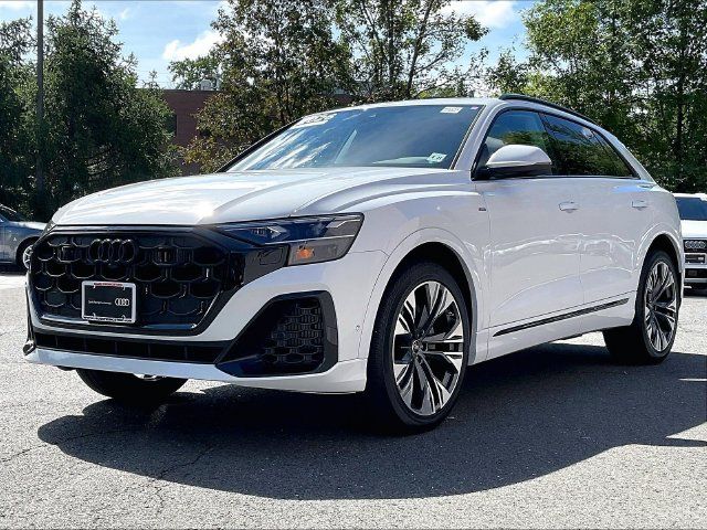 Used 2026 Audi Q8 Premium Plus AWD/4WD image 2