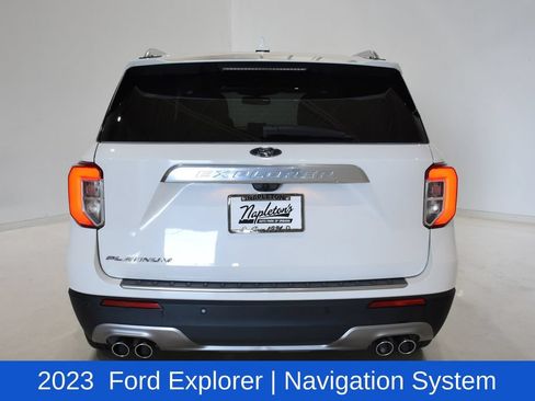 Used 2023 Ford Explorer Platinum w/ Premium Technology Package RWD image 5