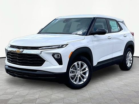New 2026 Chevrolet TrailBlazer LS FWD image 3