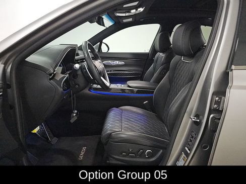 Used 2025 Genesis GV70 3.5T Sport w/ Sport Prestige Package AWD/4WD image 4